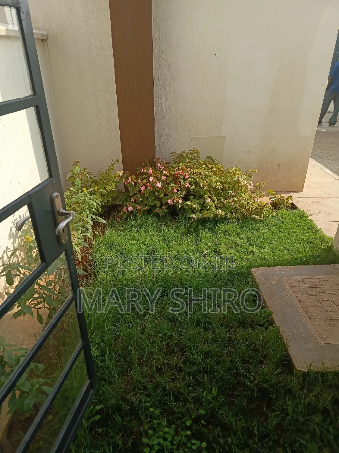 5bdrm Maisonette in South C for rent