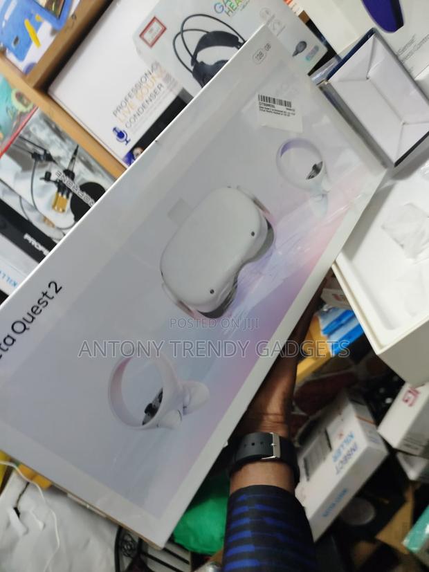 Meta Quest 2 — Advanced All-in-One Virtual Reality Headset — - main view