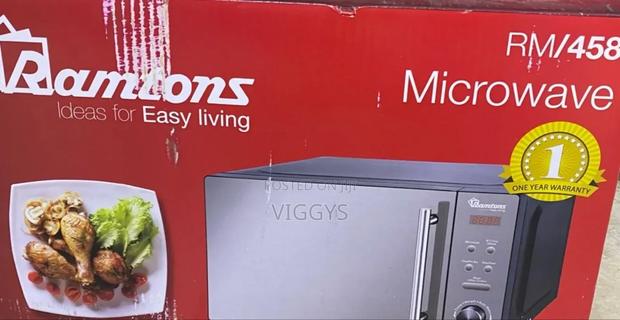 Ramtons RM/458 - Digital Glass Microwave, 700W - 20L