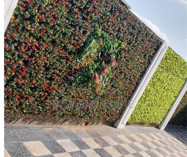 Boxwood Floral Hedges
