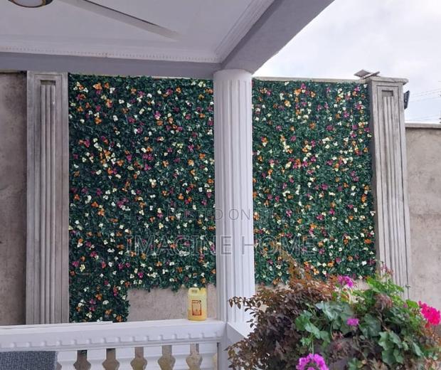 Boxwood Hedges/Artificial Panels
