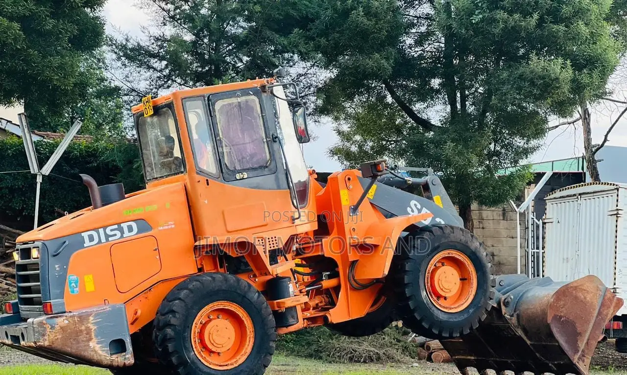 Tractor SD 200 on Sale