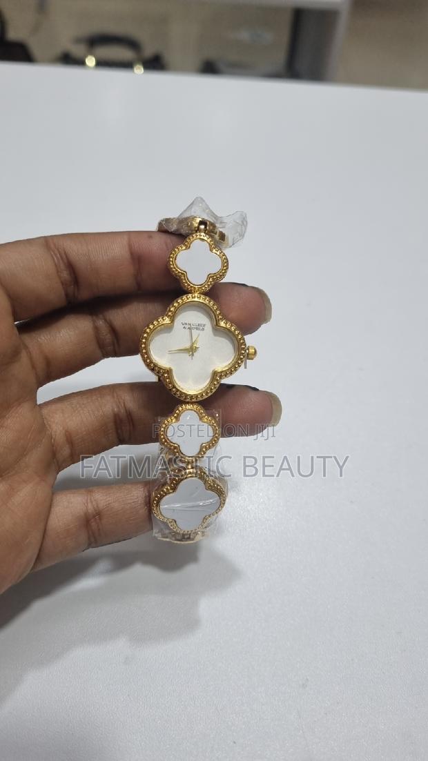 Van Cleef Watch With Necklace - main view