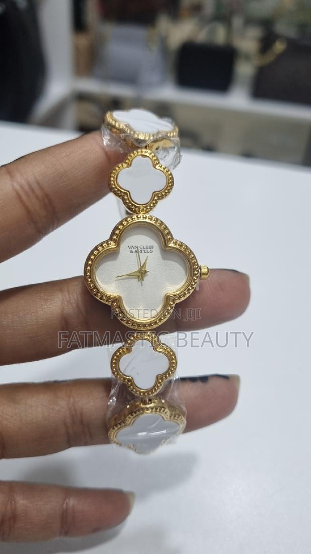 Classy Watch - main view