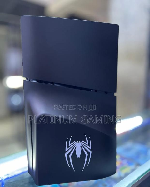 Spiderman Themed Ps5 Slim (Disc) - thumbnail 2