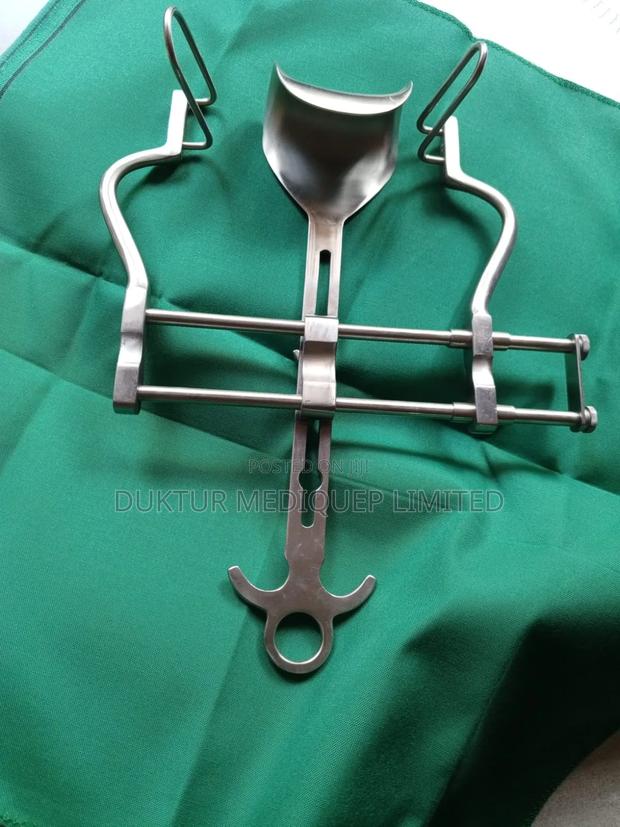 Balfour Bladder Retractor - main view