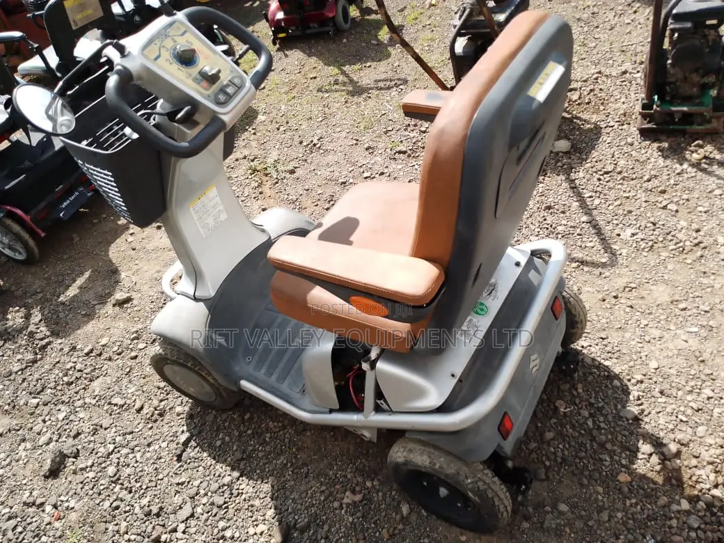 Suzuki 2020 Gray