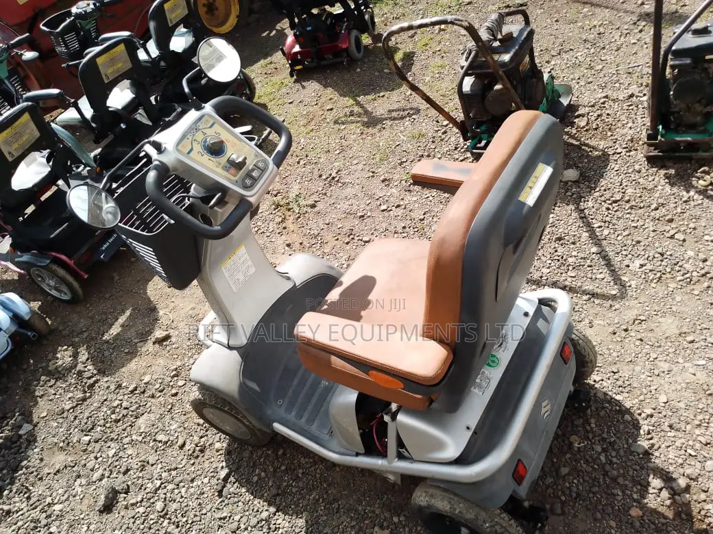 Suzuki 2020 Gray