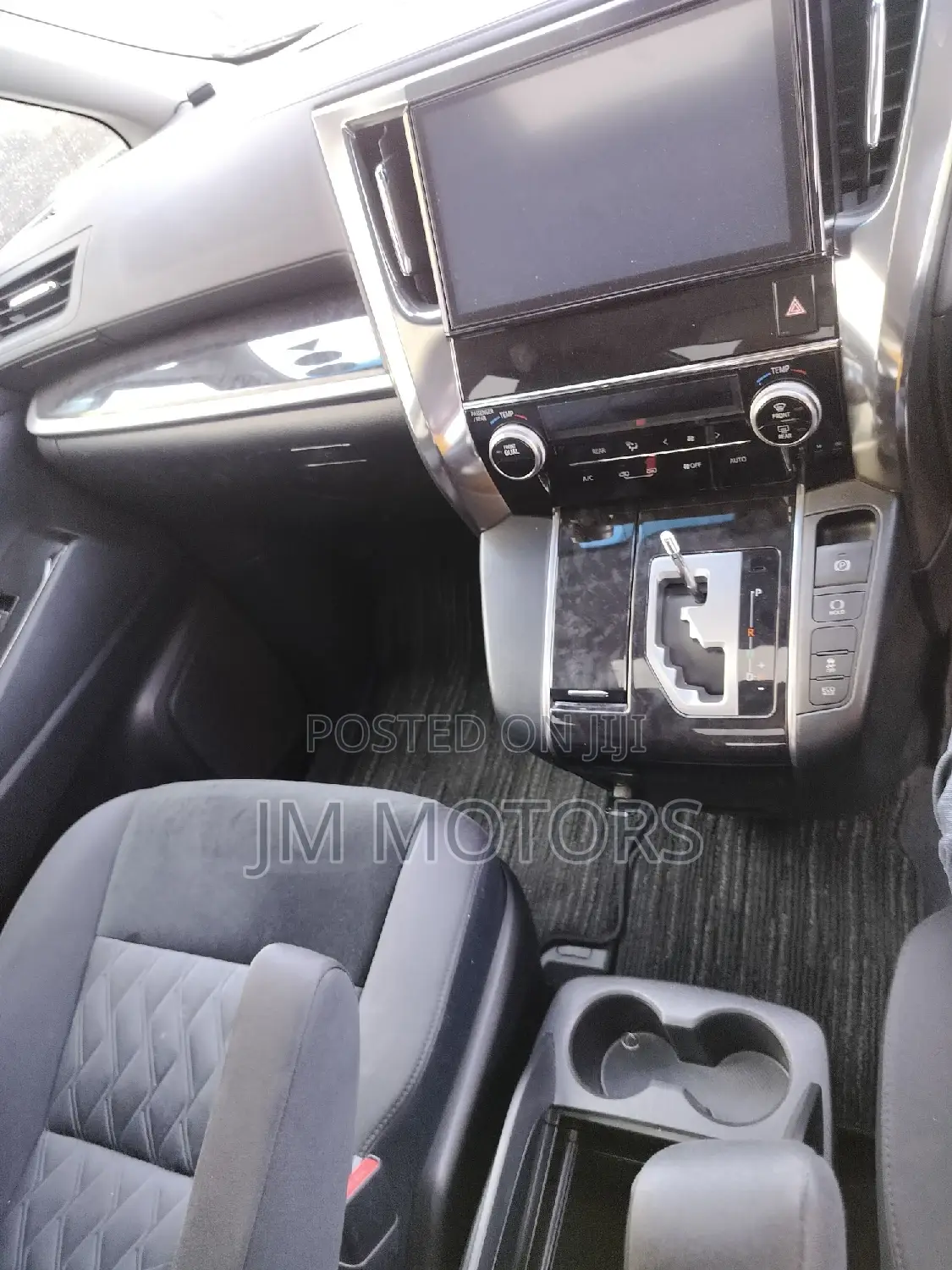 Toyota Alphard 2018 White