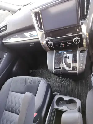 Toyota Alphard 2018 White
