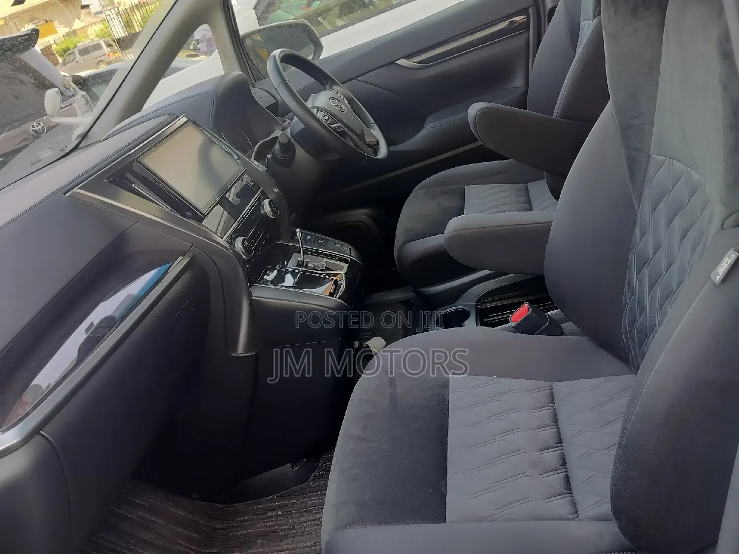 Toyota Alphard 2018 White