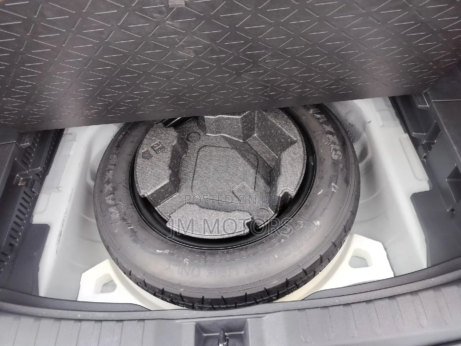 Toyota RAV4 2019 White