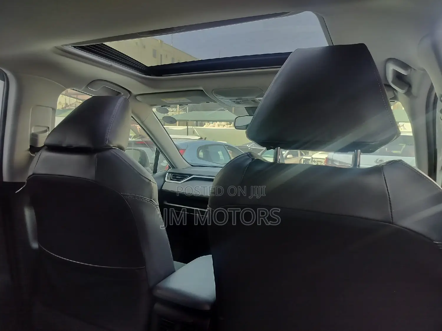 Toyota RAV4 2019 White