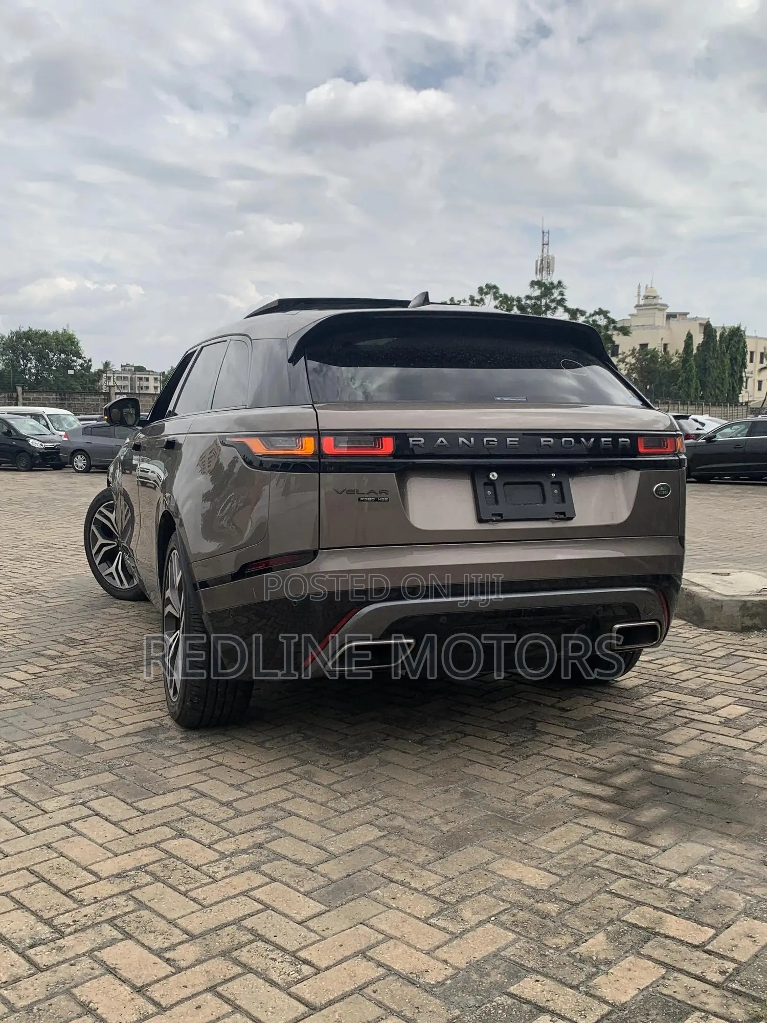 Land Rover Range Rover Velar P380 SE R-Dynamic 4x4 2018 Gold