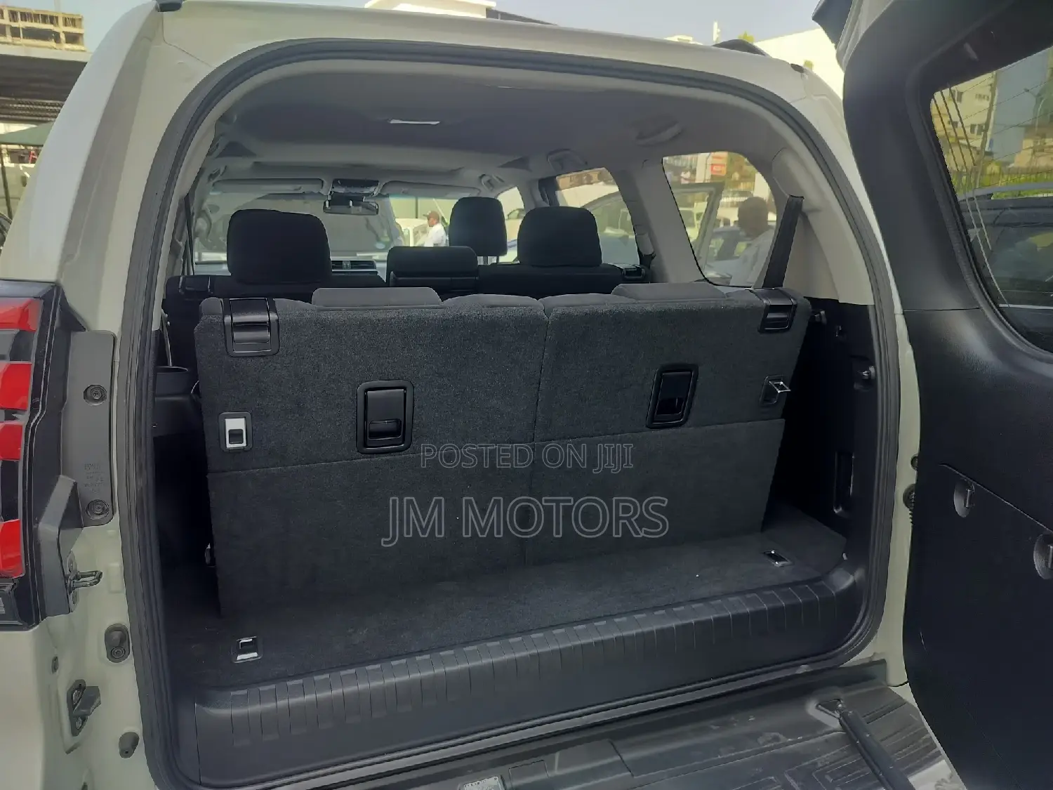 Toyota Land Cruiser Prado 2017 White