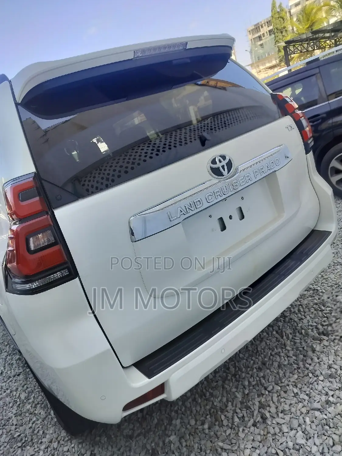 Toyota Land Cruiser Prado 2017 White