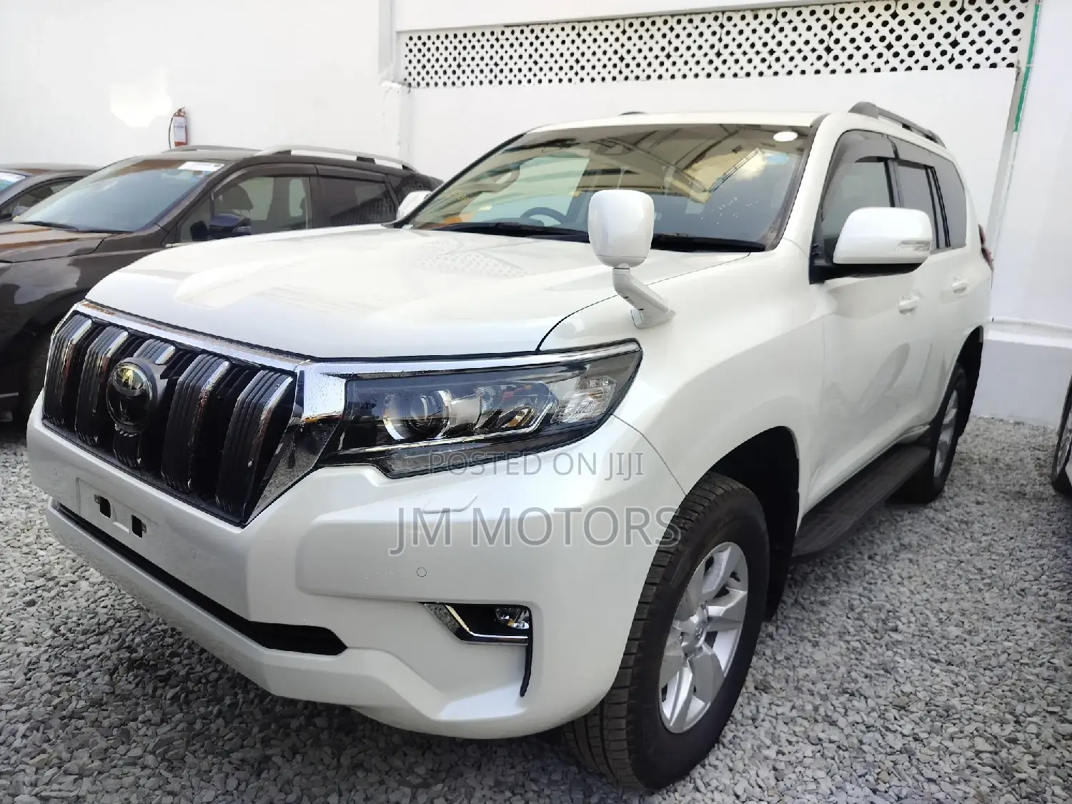Toyota Land Cruiser Prado 2017 White