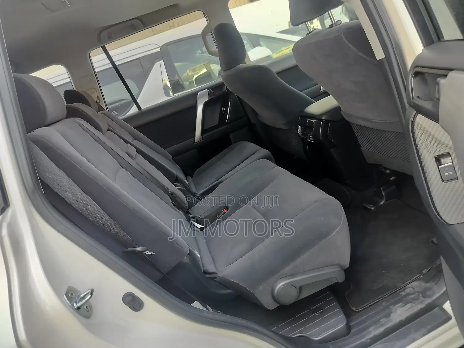 Toyota Land Cruiser Prado 2017 White
