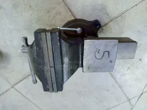 Bench Vice 5'