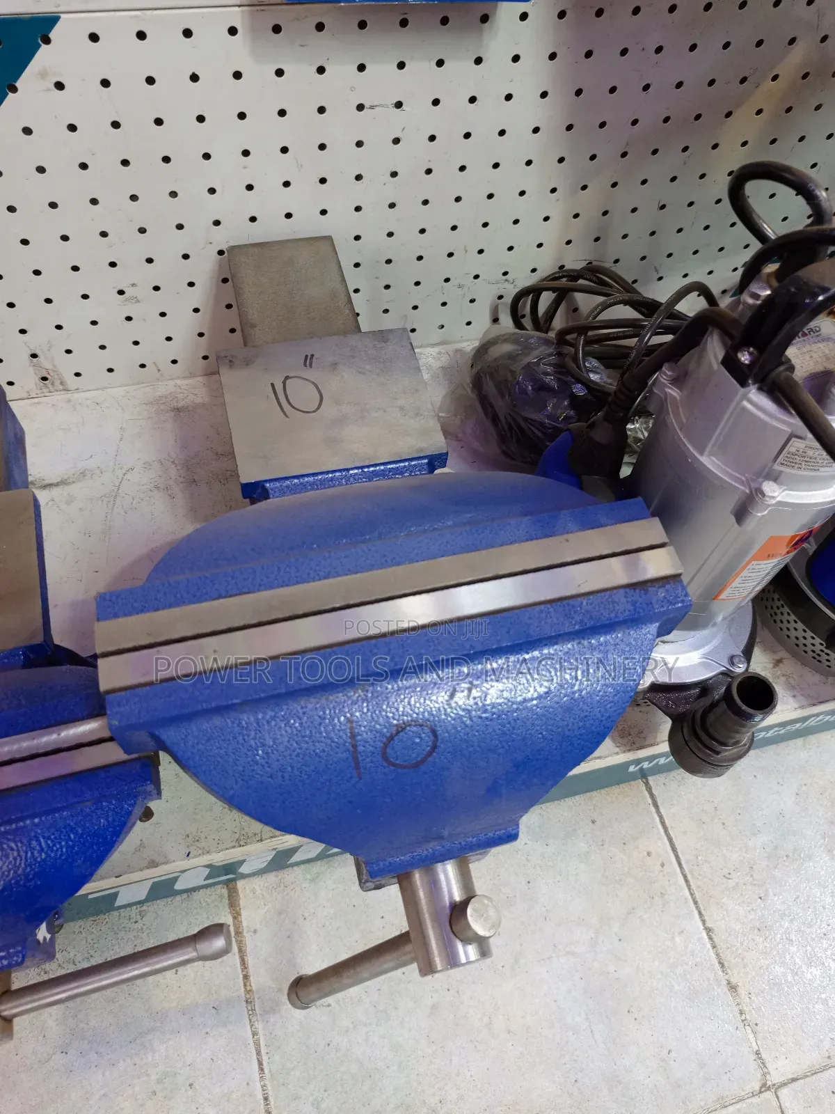 Heavy Duty 10" Bench Vice