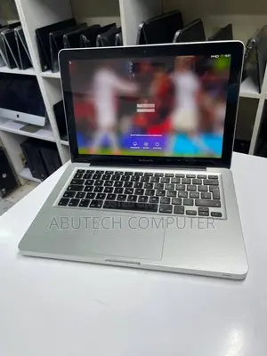 Laptop Apple MacBook 8GB Intel Core I5 HDD 500GB