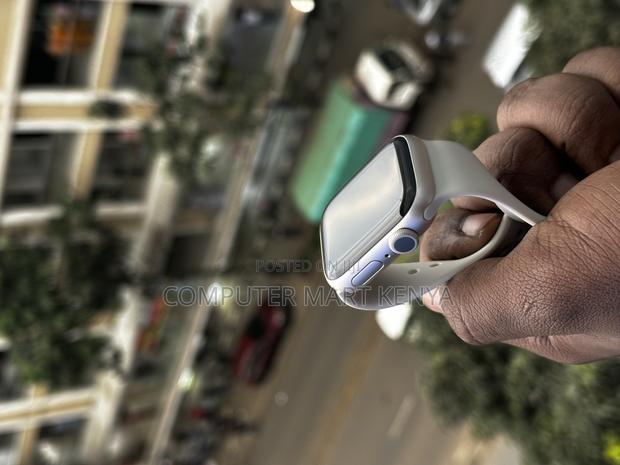 Apple Watch Series 7 41MM - main view