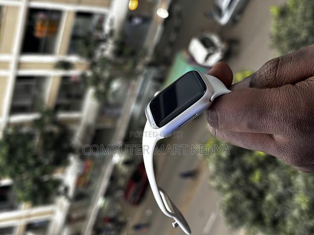 Apple Watch Series 7 41MM - thumbnail 2