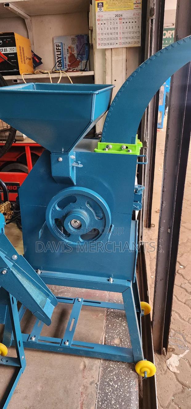 Silage and General Animal Feeds Making Machine - thumbnail 2