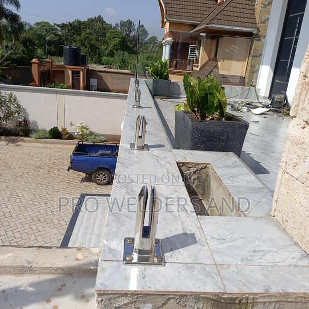 Spigot Glass Railing - main view
