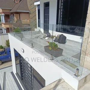 Spiggot Glass Balustrade
