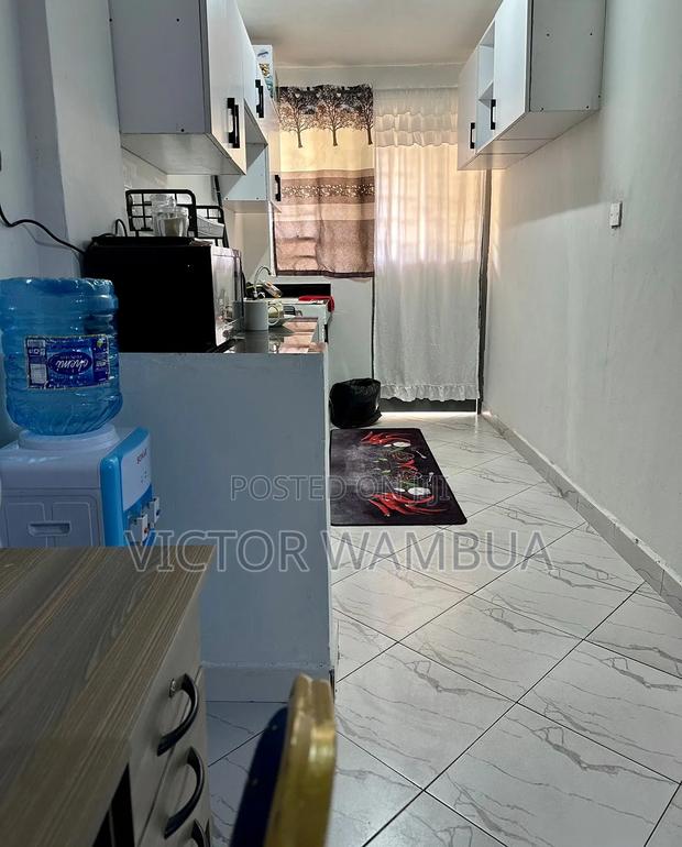 Stelvic Luxurious One Bedroom Airbnb - thumbnail 15