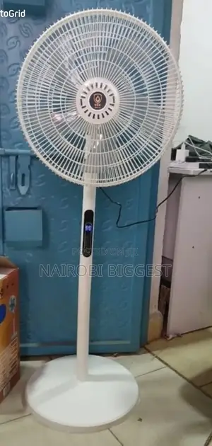Urk 16" Standing Fan With Remote