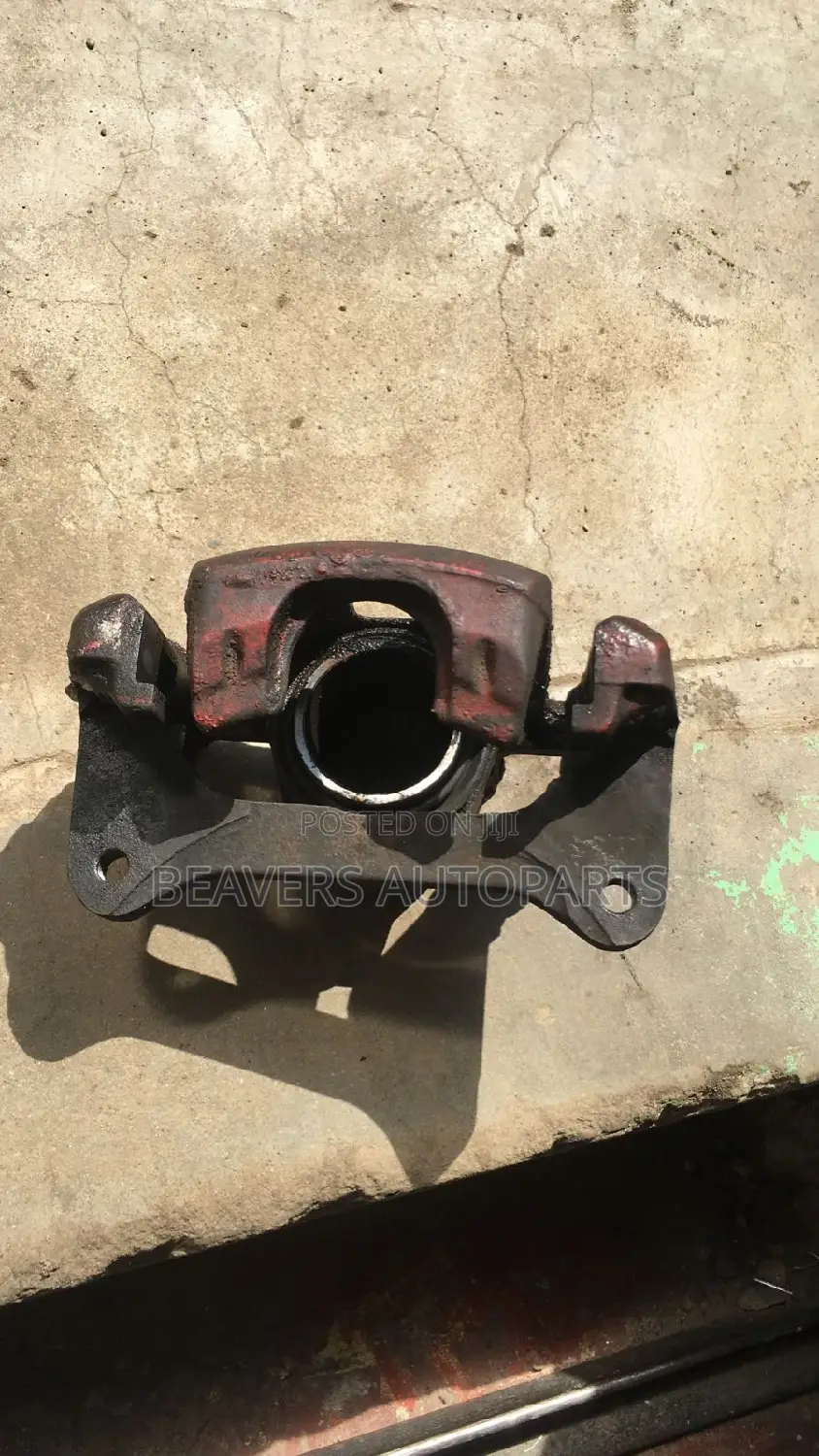 Nissan B12 Brake Caliper