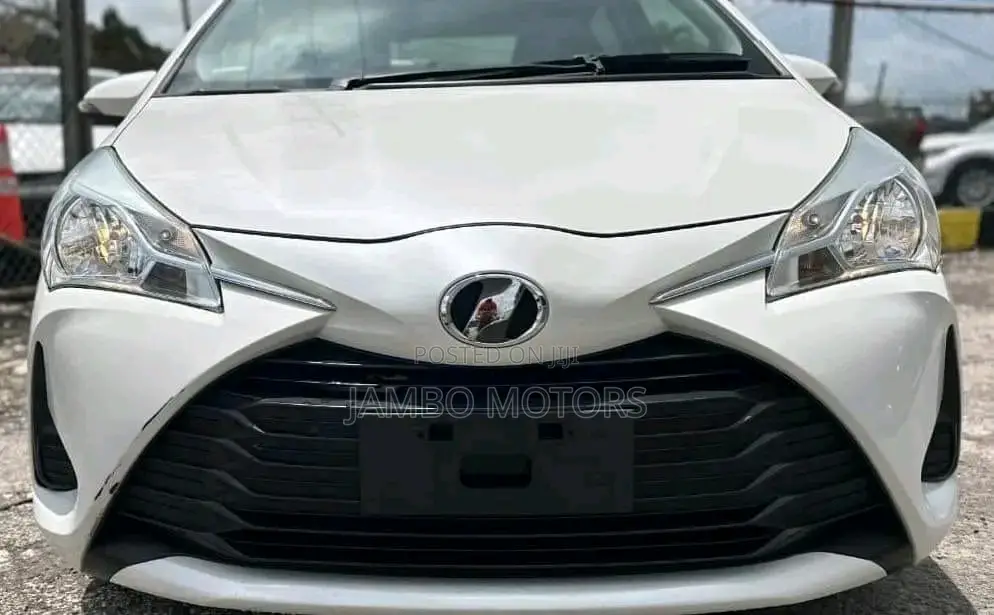 Toyota Vitz 1.0 FWD 5dr 2017 White