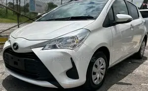 Toyota Vitz 1.0 FWD 5dr 2017 White