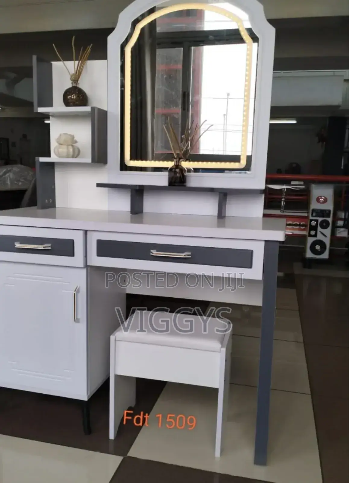 High Quality Executive Dressing Mirror