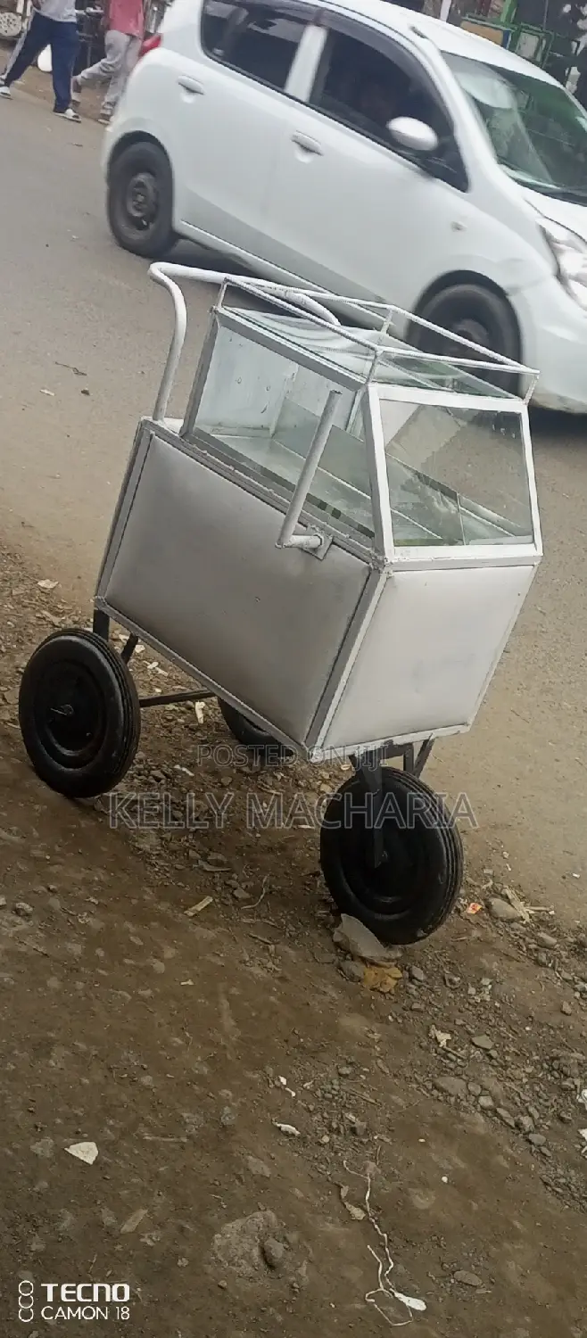 Smokies Eggs Trollies/65