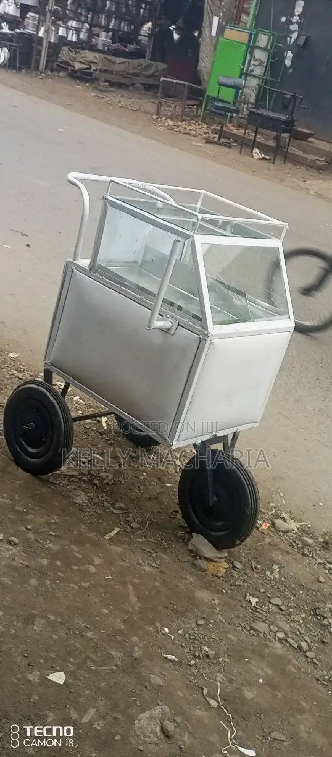 Smokies Eggs Trollies/65