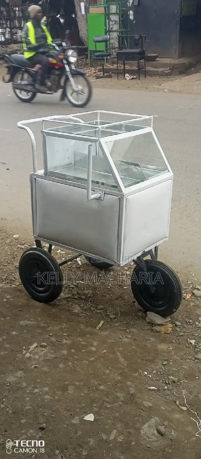 Smokies Eggs Trollies/65