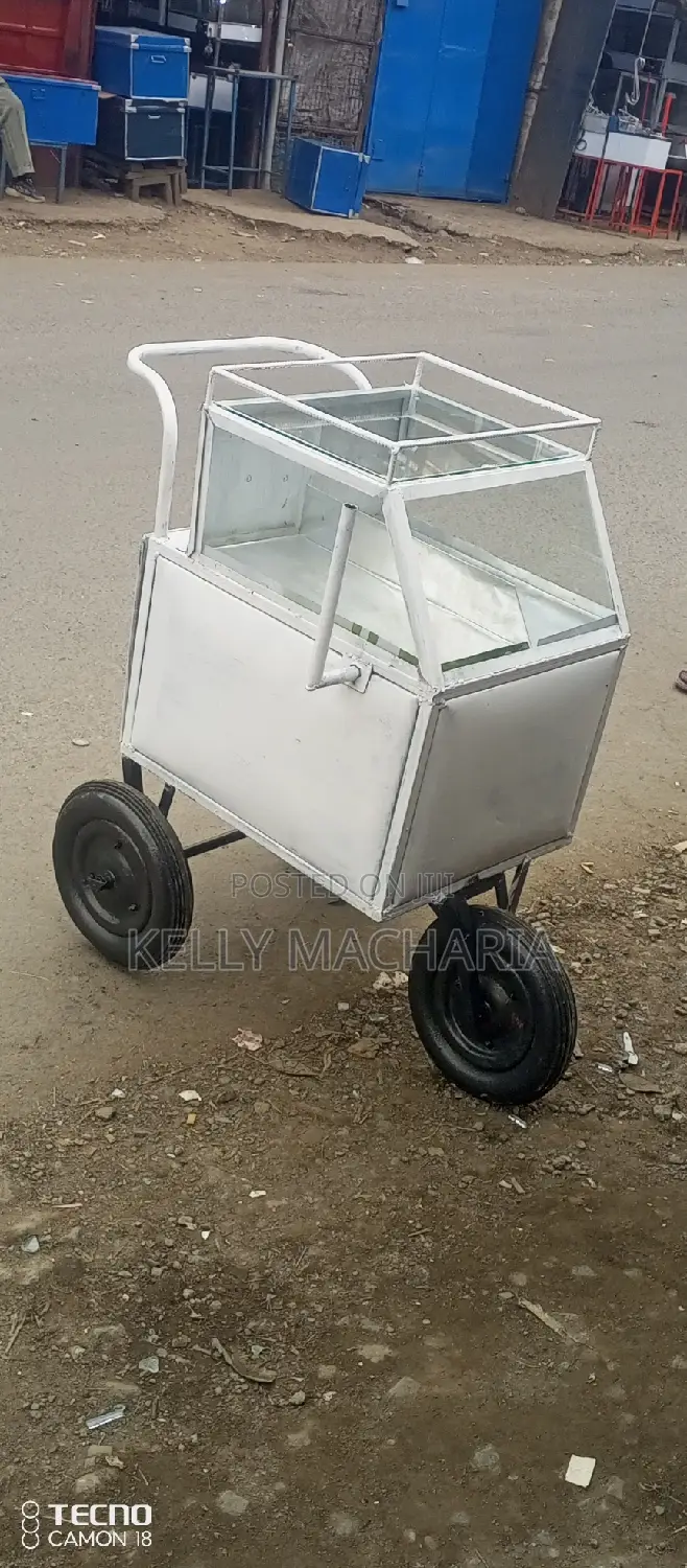 Smokies Eggs Trollies/65