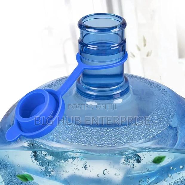 Reusable Water Bottle CapMade of Durable Silicone - thumbnail 3