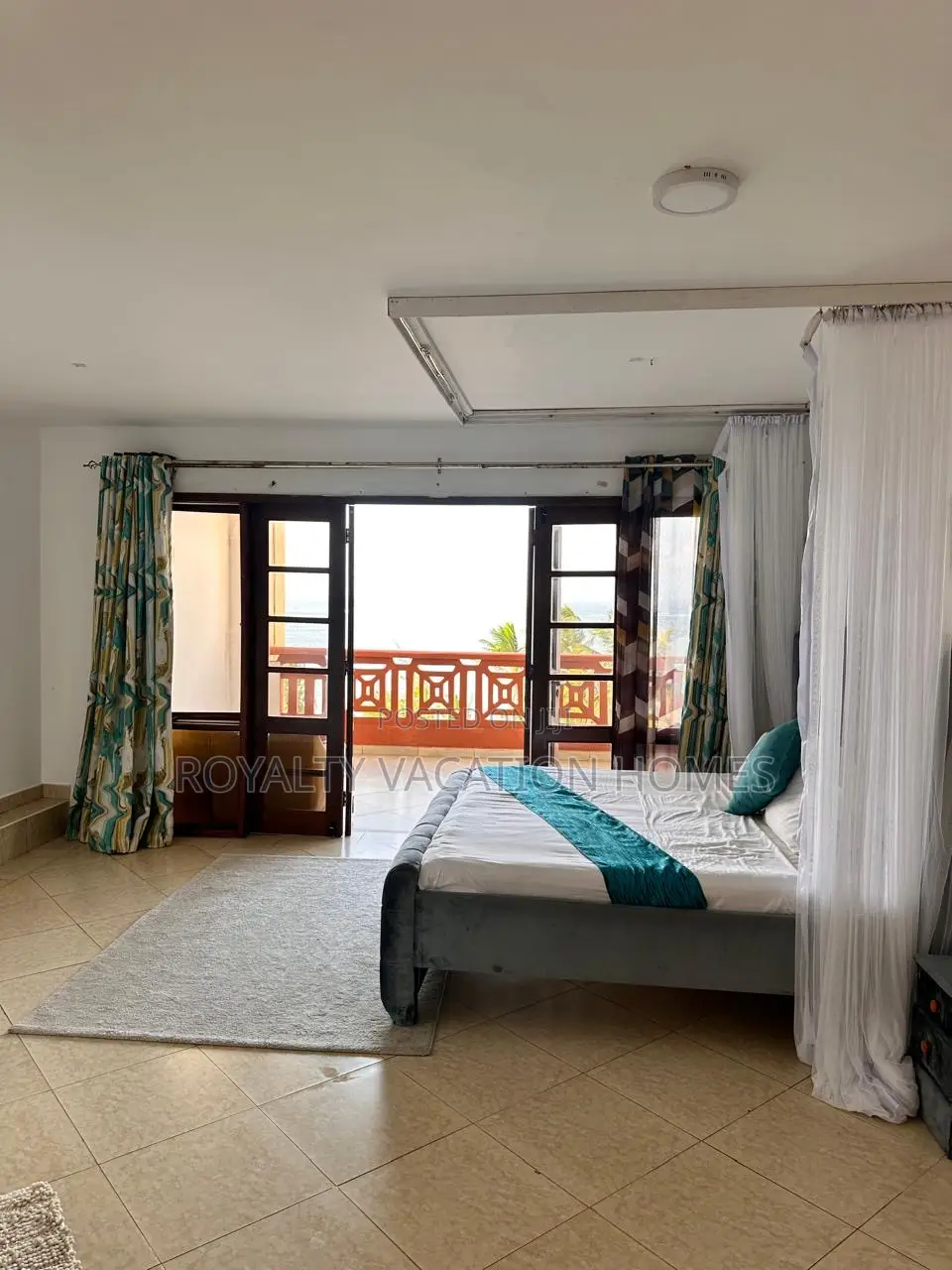 2 Br Beachfront Furnished Apartment in Mombasa
