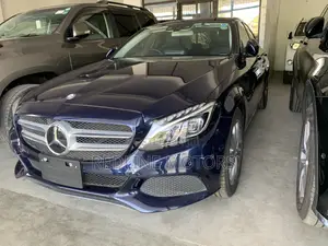 Mercedes-Benz C200 2016 Blue
