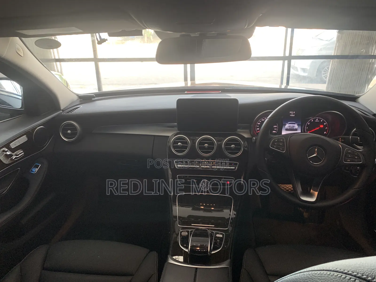 Mercedes-Benz C200 2016 Blue