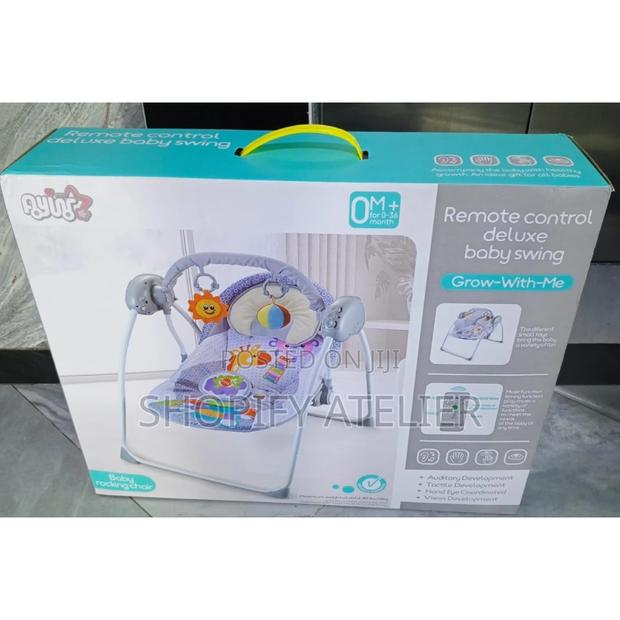 Deluxe Baby Rocking Swing 0-36months Remote Control