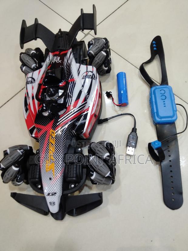 Big Rechargeable Ferrari Remote Hand Gesture Sensor Toy Car - thumbnail 4