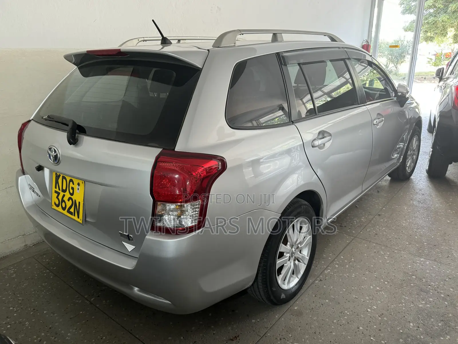 Toyota Corolla Fielder 2014 Silver