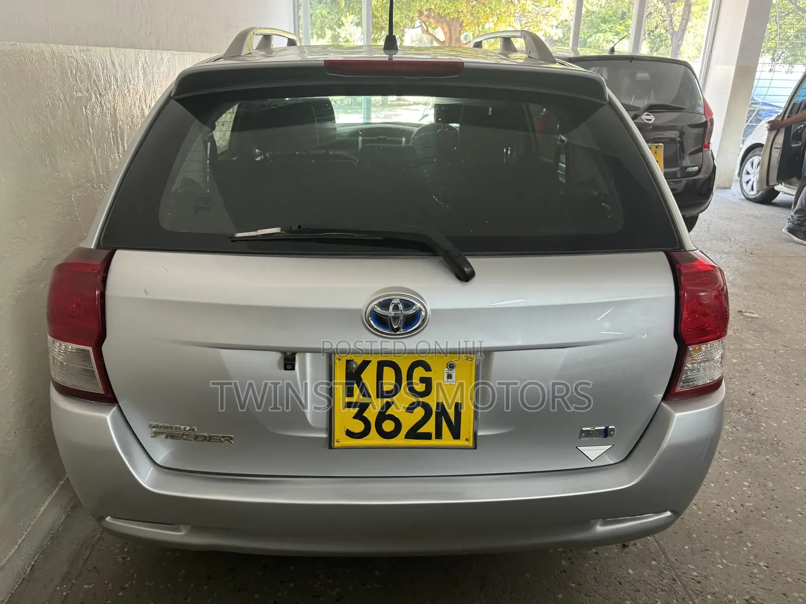 Toyota Corolla Fielder 2014 Silver
