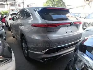 Toyota Harrier 2021 Brown