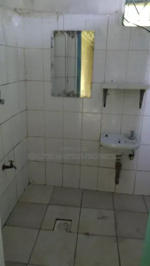 1bdrm Bedsitter in Phylom, Kilimani for rent